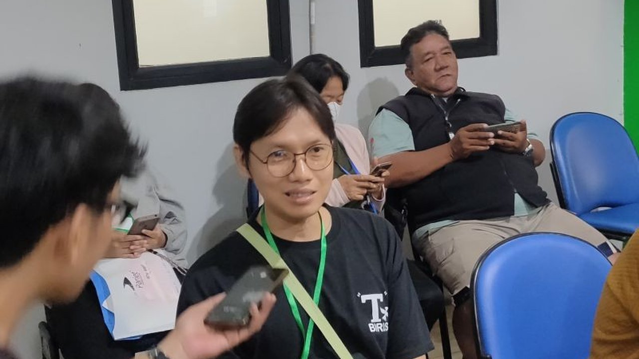 Warga Cengkareng, Jakarta Barat, berharap program Cek Kesehatan Gratis (CKG) yang baru diluncurkan diperluas ke fasilitas kesehatan lain selain Puskesmas untuk menghindari antrean panjang dan meningkatkan aksesibilitas.