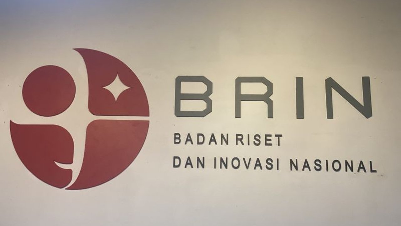 Peneliti BRIN temukan tantangan besar dalam menghidupkan kembali kesenian Gambang Rancag Betawi, tradisi Betawi yang hampir punah,  terutama kesulitan generasi muda berpantun spontan dan perubahan metode pewarisan tradisi.