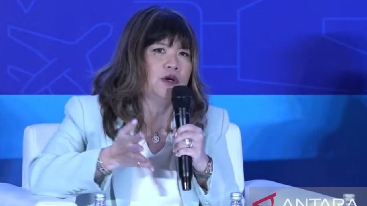 Ketua Apindo, Shinta Kamdani, menyoroti perlunya keterlibatan publik, khususnya pelaku usaha, dalam perancangan kebijakan pemerintah untuk meningkatkan efektivitas dan kepercayaan dunia usaha, serta mendorong kajian dampak regulasi dan konsultasi publik y