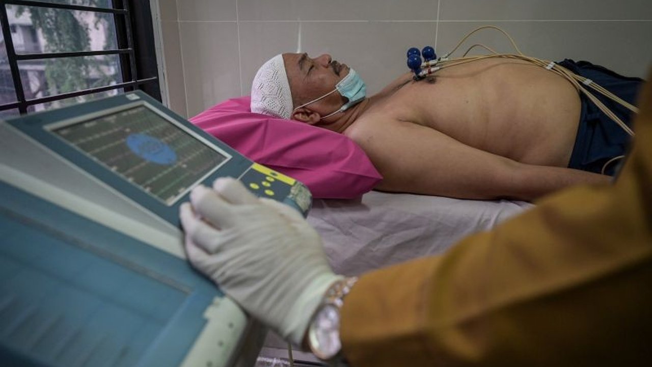 Kementerian Lingkungan Hidup (KLH) menyatakan potensi limbah infeksius dari program Cek Kesehatan Gratis (CKG) yang baru diluncurkan rendah, namun tetap menekankan pentingnya pengelolaan limbah medis yang tepat sesuai prosedur.