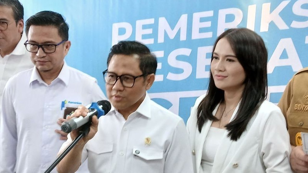 Menko Muhaimin Iskandar mendorong keterlibatan penuh UMKM dalam Program Makan Bergizi Gratis (MBG) untuk meningkatkan kualitas makanan dan pemberdayaan ekonomi lokal, meskipun implementasinya masih bertahap.