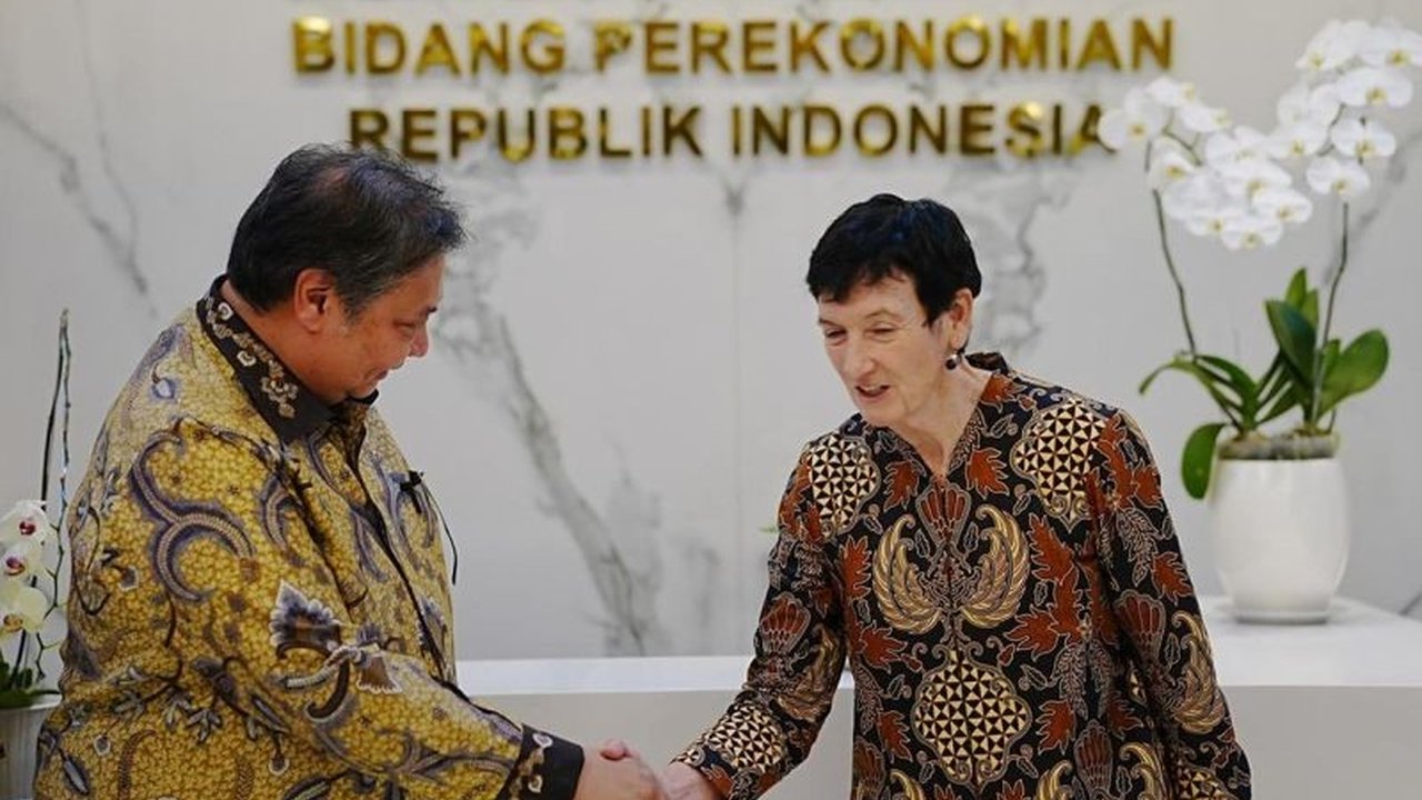 Australia mengirimkan delegasi bisnis terbesarnya ke Indonesia untuk meningkatkan investasi di berbagai sektor, termasuk perawatan kesehatan, infrastruktur, dan energi,  menunjukkan minat yang tinggi pada pasar Indonesia yang berkembang pesat.