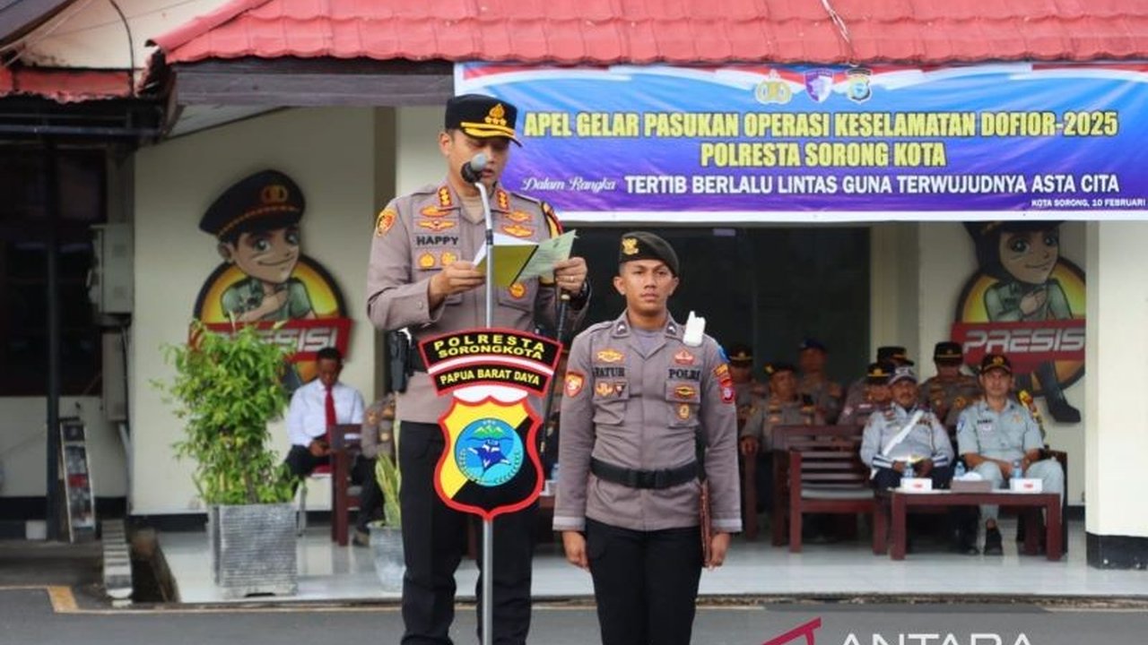 Polresta Sorong Kota, Papua Barat Daya, menggelar Operasi Keselamatan Dofior 2025 selama 14 hari,  menyasar tujuh pelanggaran lalu lintas utama demi menekan angka kecelakaan dan meningkatkan kesadaran masyarakat.