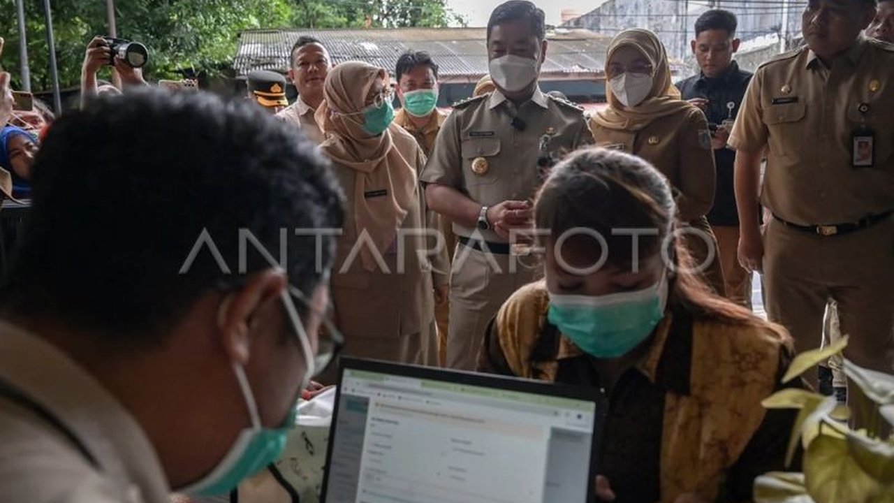 Pj Gubernur DKI Jakarta menyatakan penambahan tenaga kesehatan untuk program Cek Kesehatan Gratis (CKG) belum dibutuhkan, meskipun target peserta mencapai 9,2 juta orang.