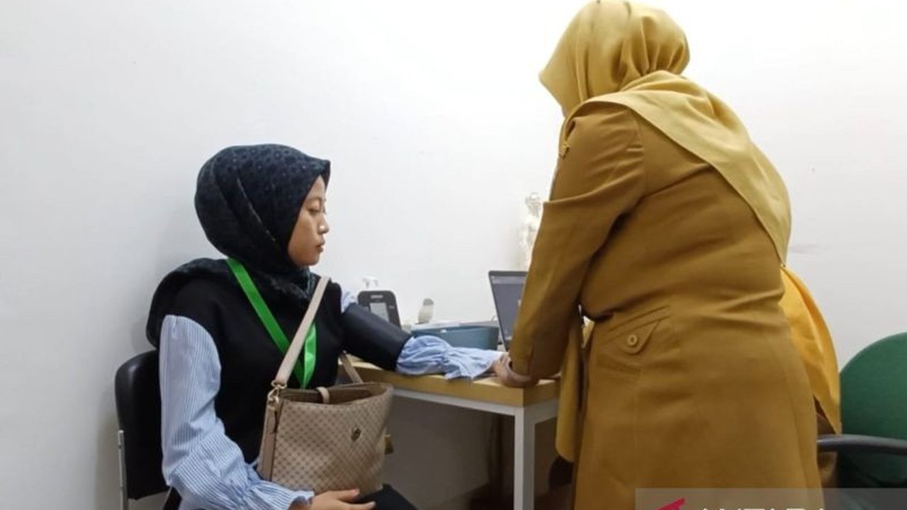 Pemerintah Kota Jakarta Selatan mengumumkan program Cek Kesehatan Gratis (CKG) terbuka untuk seluruh warga Indonesia yang berulang tahun, tak terbatas KTP Jakarta, dan dapat diakses melalui aplikasi Satu Sehat Mobile atau langsung ke puskesmas.