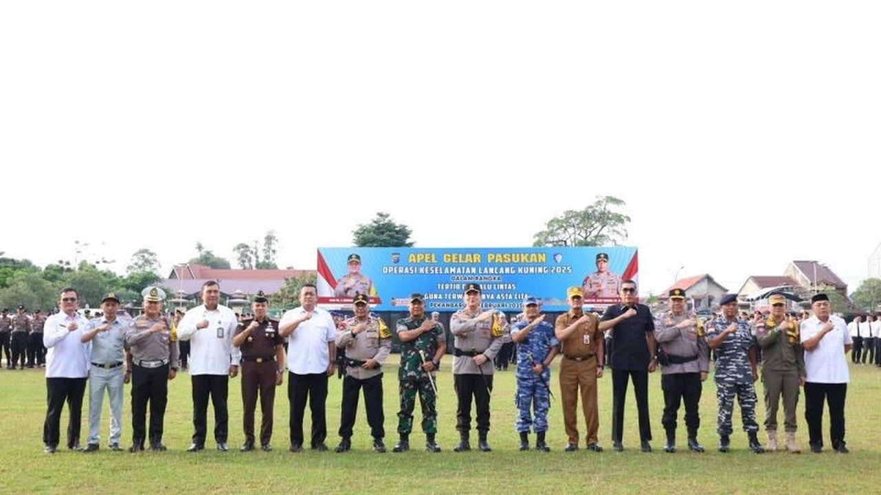 Polda Riau menggelar Operasi Keselamatan Lancang Kuning 2025 dengan melibatkan 1.094 personel gabungan untuk meningkatkan keselamatan berlalu lintas di Riau, dengan fokus pada lima pilar keselamatan jalan raya.