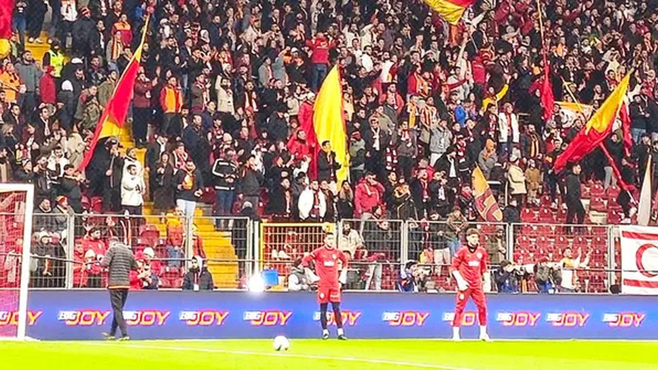 Situasi pertandingan antara Galatasaray vs Adana Demirspor di Liga Turki. (Dok. Galatasaray)