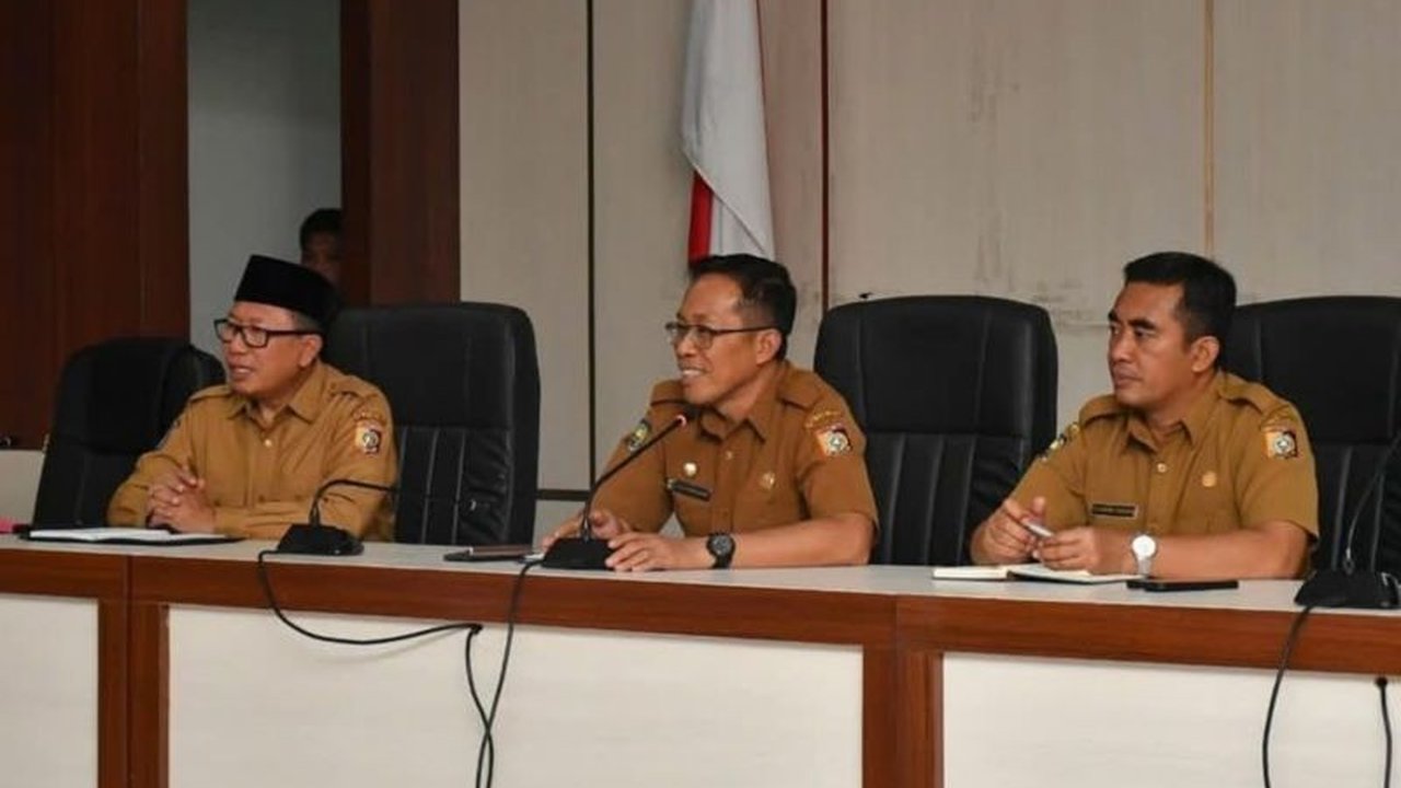 Pemerintah Kabupaten Lombok Timur memastikan pembayaran utang jatuh tempo Rp80 miliar pada tahun 2025, meskipun ada efisiensi anggaran, dengan dana yang sudah disiapkan dan kas daerah yang cukup.