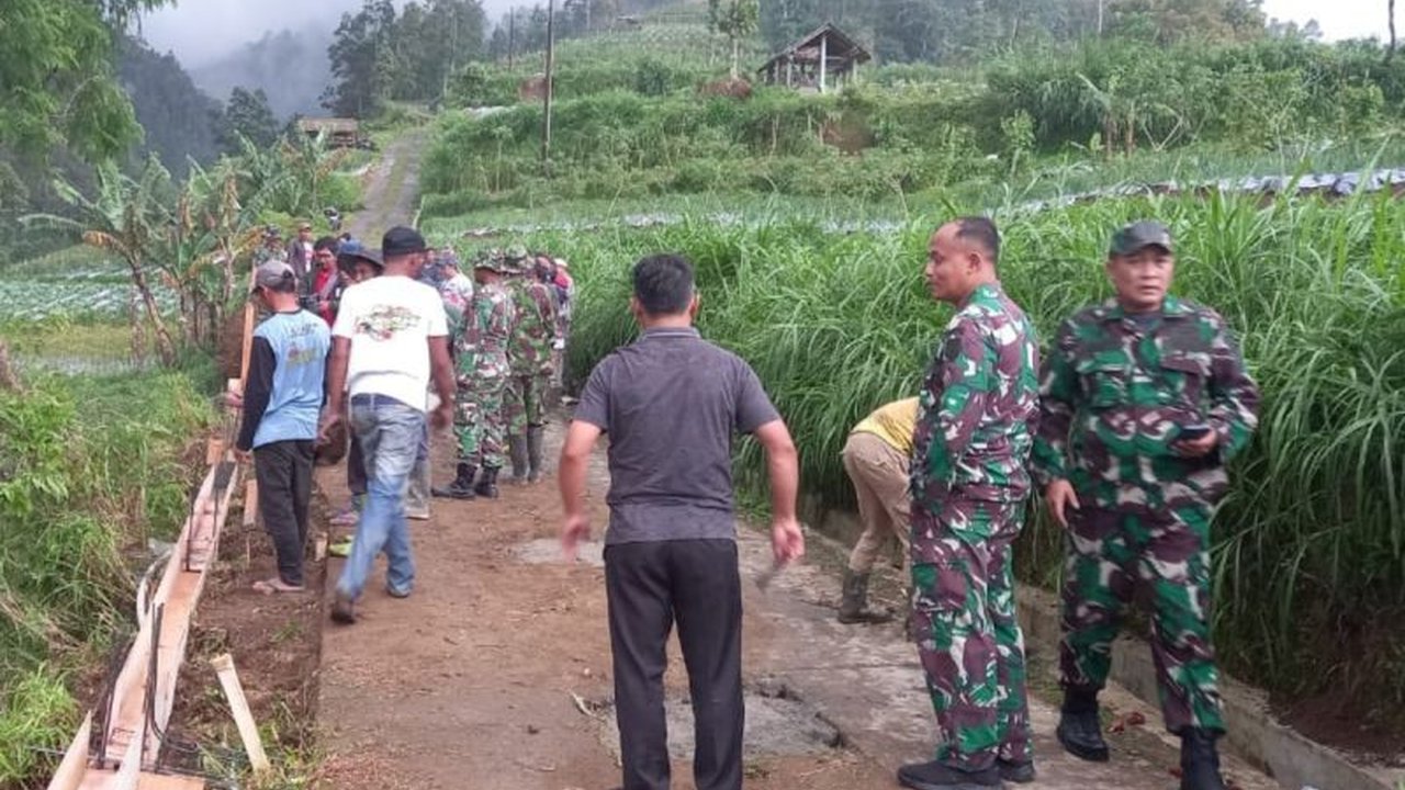 Kodim 0705/Magelang memulai pra-TMMD Reguler ke-123 tahun 2025 di Desa Wonolelo untuk membangun infrastruktur, meningkatkan ketahanan pangan, dan menciptakan destinasi agrowisata di lereng Gunung Merapi-Merbabu.