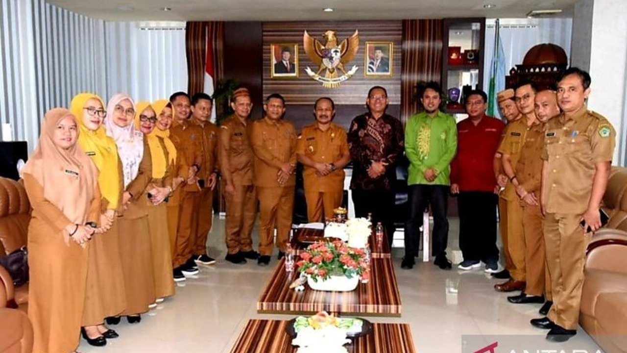 Universitas Negeri Gorontalo (UNG) dan Pemkab Boalemo resmi menjalin kerja sama pengembangan SDM melalui pendidikan, penelitian, dan pengabdian masyarakat, untuk kemajuan Boalemo.