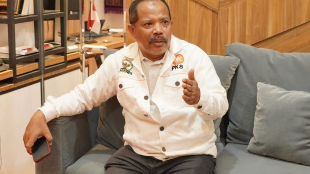 DPR Desak Polri Usut Tuntas Korupsi Proyek Pagar Laut Banten