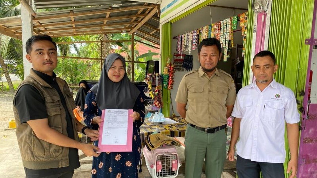 BKSDA Sumatera Barat menerima penyerahan seekor kukang dari warga Agam, menandakan meningkatnya kesadaran masyarakat dalam melindungi satwa dilindungi di Sumatera Barat.