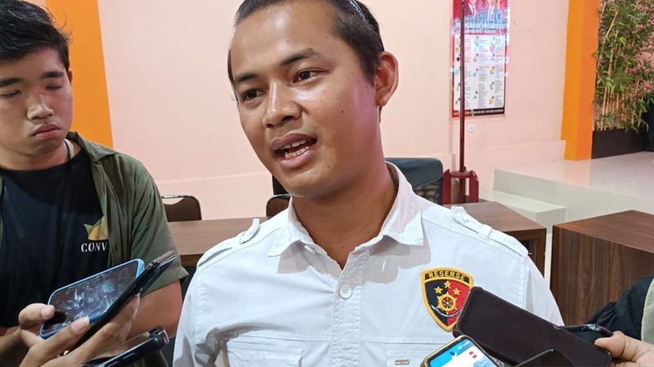 Polresta Mataram meminta keterangan ahli ITE terkait kasus pungli yang melibatkan Kepala Bidang SMK Dinas Pendidikan dan Kebudayaan NTB, Ahmad Muslim, untuk melengkapi berkas perkara sebelum dilimpahkan ke jaksa.