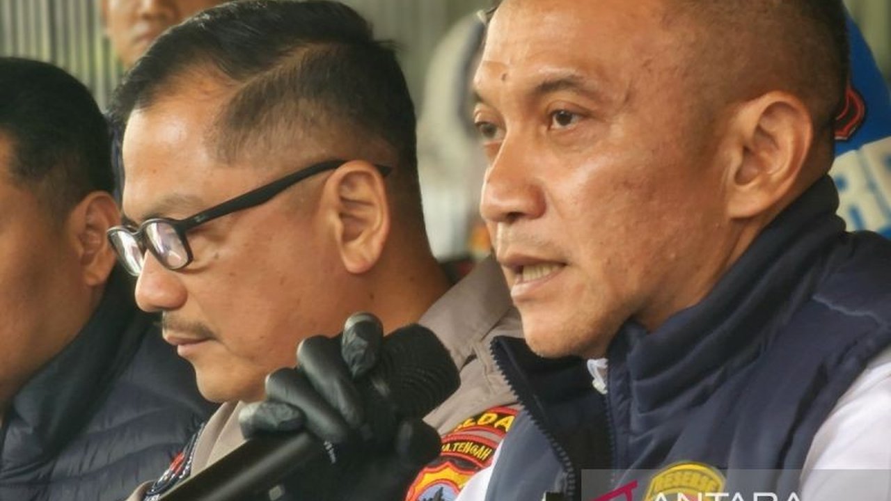 Polda Jawa Tengah berhasil menangkap tiga pelaku pencurian mobil di Semarang yang melawan petugas saat hendak ditangkap, setelah sebelumnya korban dihadang di Salatiga.