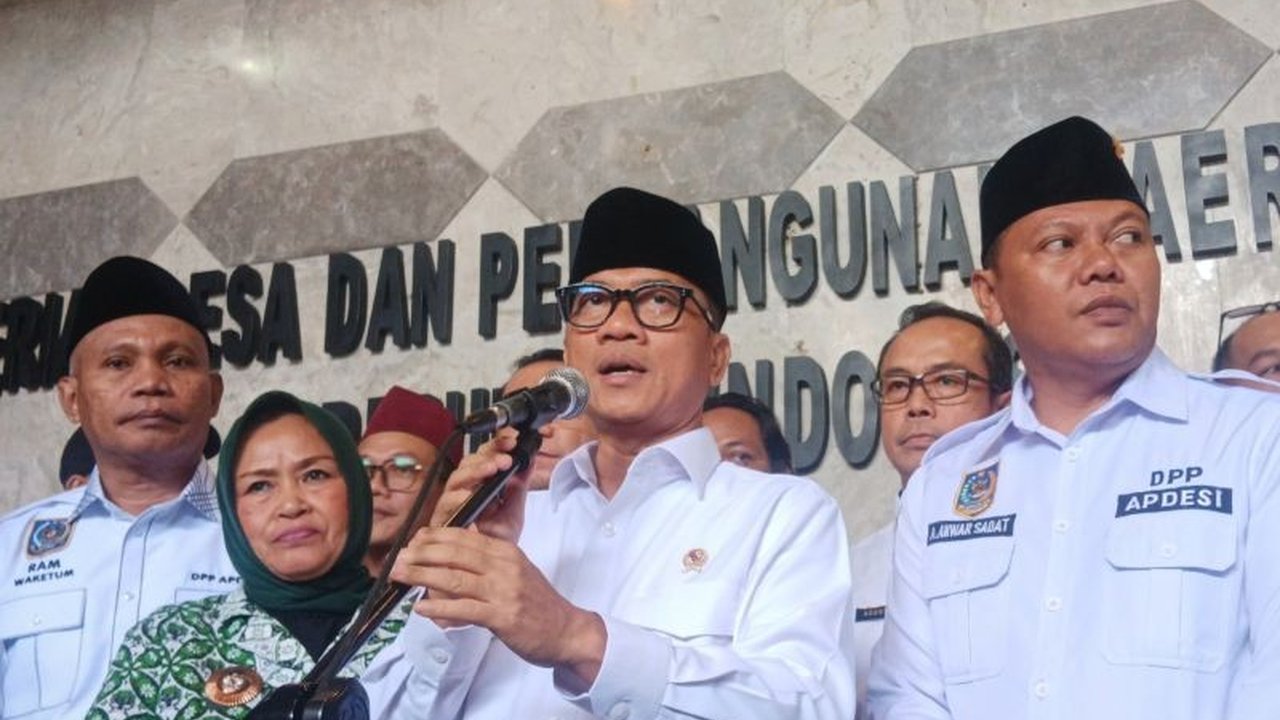Menteri Desa PDT, Yandri Susanto, mengarahkan kepala desa, camat, dan Dinas PMD untuk mendukung penuh program Cek Kesehatan Gratis (CKG) nasional yang menargetkan 280 juta orang.