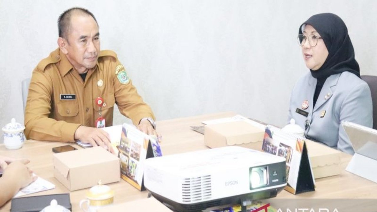 Kemenkumham Kalsel dan Pemkab Tapin berkolaborasi untuk memajukan kekayaan intelektual di Tapin, Kalimantan Selatan, melalui program peningkatan literasi dan aksesibilitas pendaftaran KI.