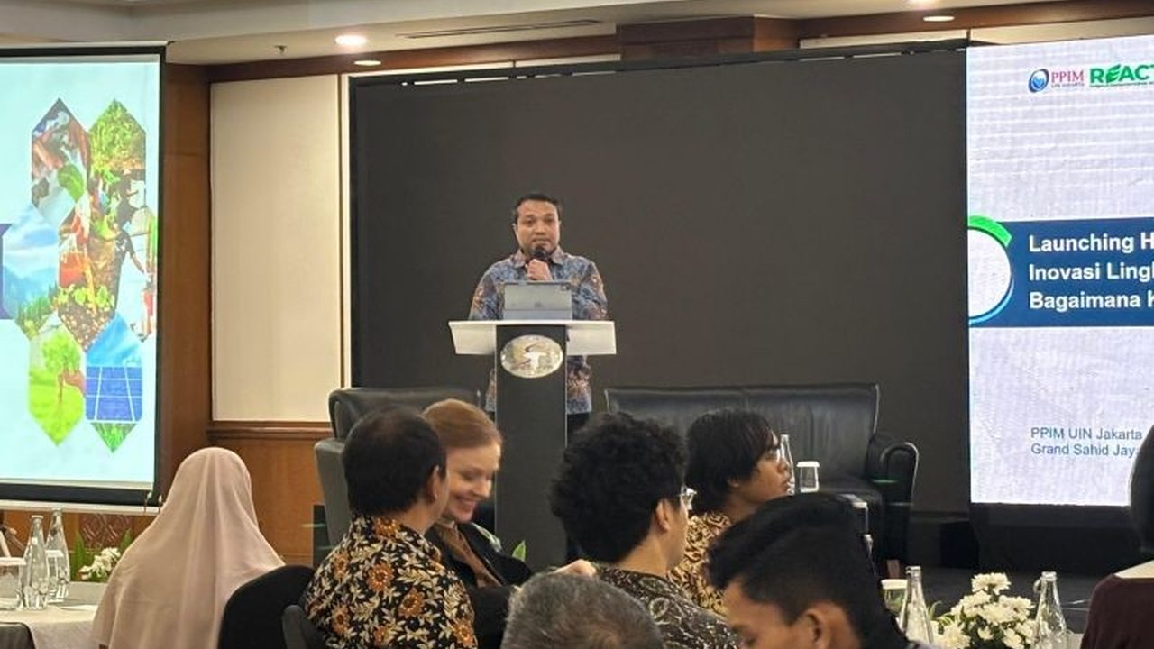 Studi PPIM UIN Jakarta menemukan bahwa inovasi lingkungan di tingkat desa sangat dipengaruhi oleh peran institusi agama, inisiator lokal, dan partisipasi warga yang kuat, seperti terlihat di beberapa desa di Indonesia.