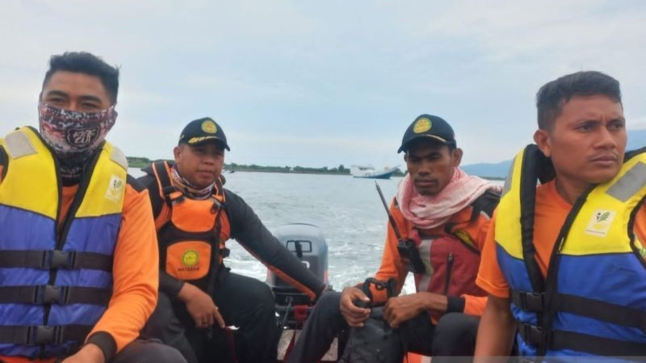 Tim SAR gabungan menghentikan pencarian empat korban banjir bandang di Bima setelah 10 hari operasi, meskipun delapan orang lainnya telah ditemukan, empat meninggal dan empat lainnya masih hilang.