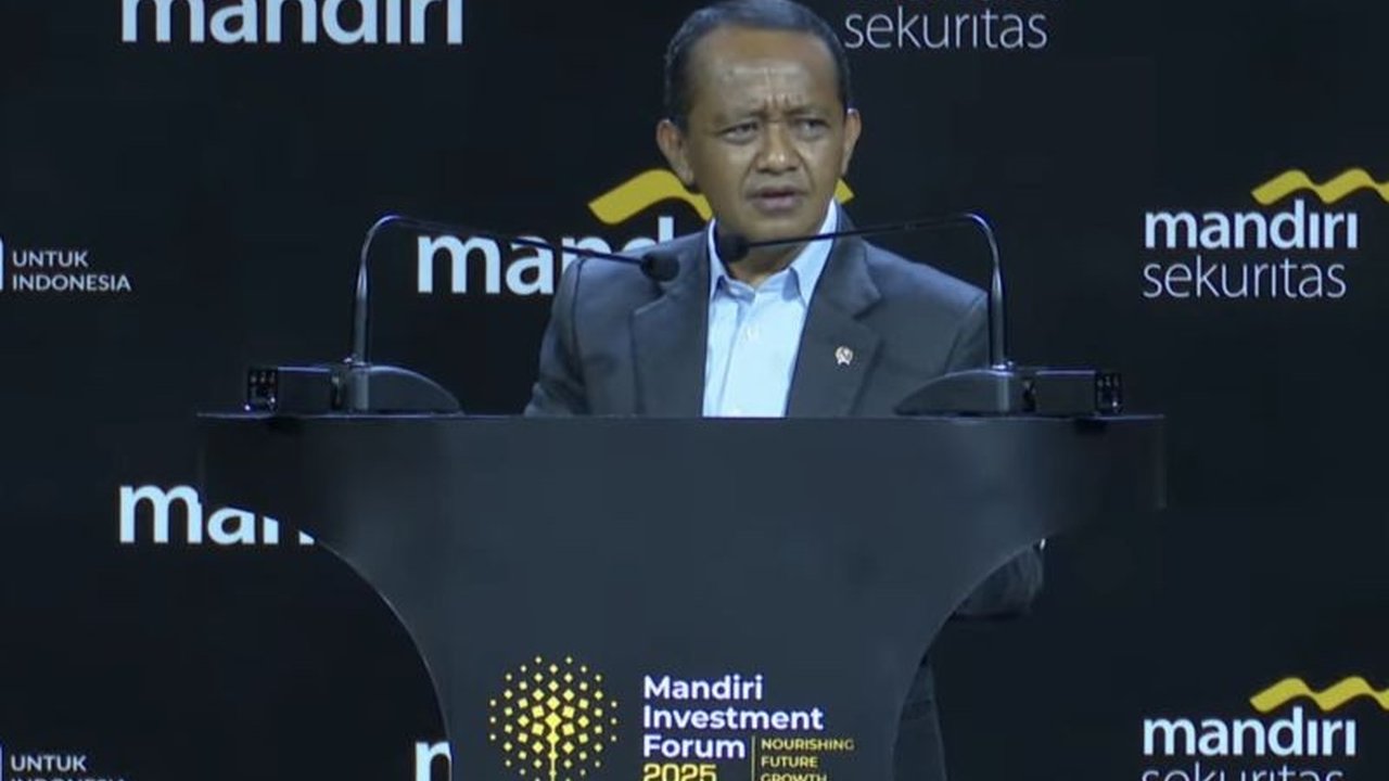 Menteri ESDM Bahlil Lahadalia mengajak investor membangun pabrik LPG di Indonesia untuk mengurangi ketergantungan impor migas yang telah merugikan negara hingga Rp500 triliun lebih per tahun.