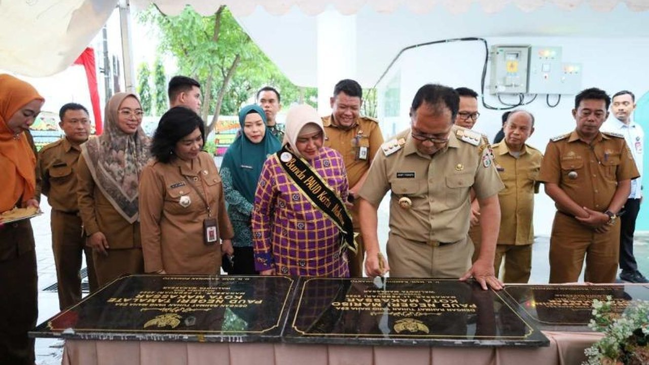 Wali Kota Makassar meresmikan lima PAUD negeri baru yang dirancang dengan standar internasional untuk meningkatkan kualitas SDM dan mencetak generasi emas masa depan.