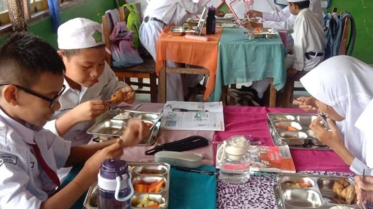 40 Sekolah di Ambon Terima Program Makan Bergizi Gratis
