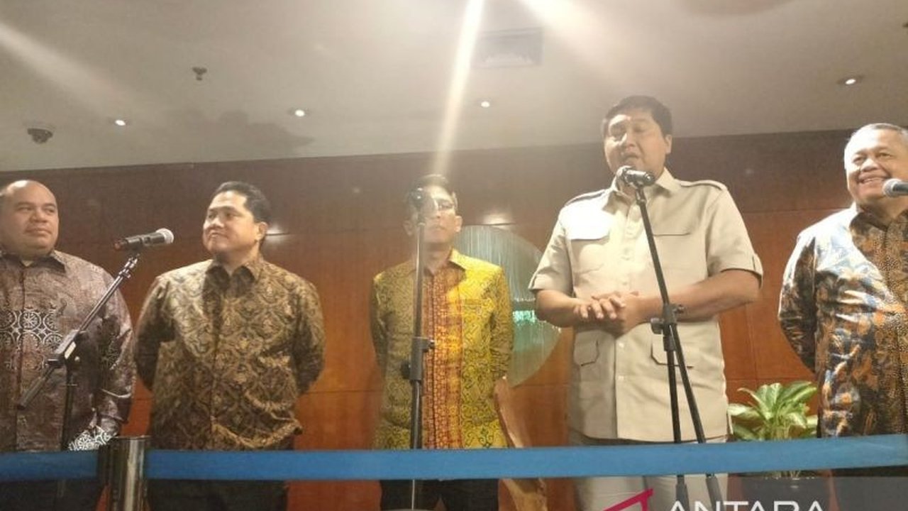 Sektor jasa keuangan Indonesia menunjukkan resiliensi, sementara BI siapkan insentif Rp80 triliun untuk program perumahan 3 juta rumah dan berbagai kebijakan ekonomi penting lainnya dibahas.