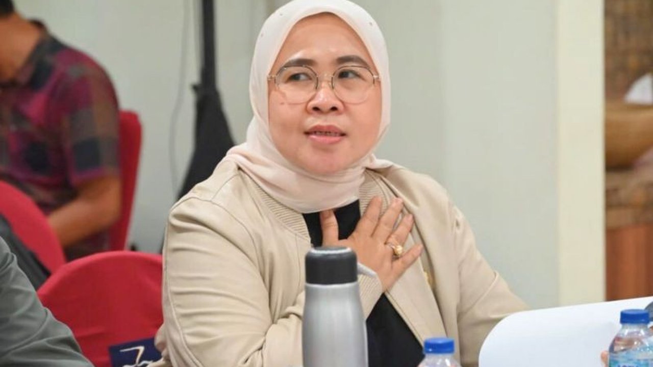 Anggota Komisi VII DPR, Siti Mukaromah, mendorong peningkatan peran UMKM dalam rantai pasok industri kapal di Indonesia, guna meningkatkan perekonomian nasional dan mengatasi kendala impor bahan baku.