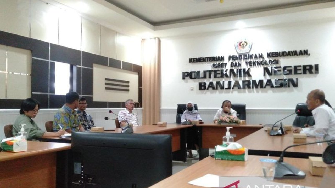 Politeknik Negeri Banjarmasin (Poliban) dan PT Pelsart Tambang Kencana (PTK)jajaki kerja sama pengembangan SDM, khususnya program magang bagi mahasiswa teknik geomatika dan survei Poliban, guna memenuhi kebutuhan tenaga kerja lokal di perusahaan tambang e