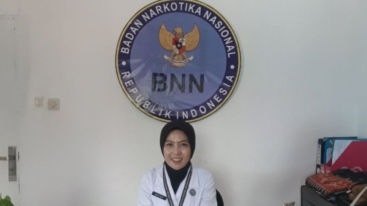 Badan Narkotika Nasional Provinsi NTT (BNNP NTT) meluncurkan program penguatan Kelurahan Bersih Narkoba (Bersinar) di Fatululi, Kupang pada Maret 2025 untuk mengurangi penyalahgunaan narkoba dan memberdayakan masyarakat.