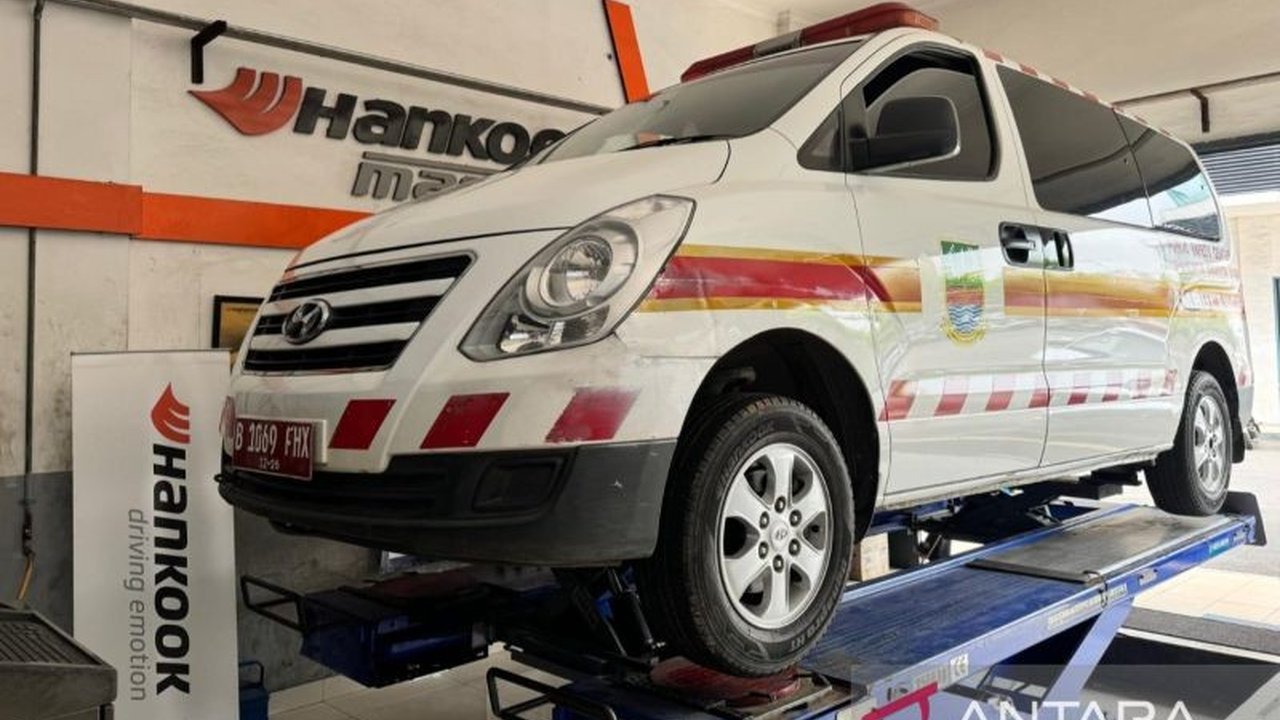 Hankook Tire Indonesia menyumbangkan 144 ban kepada instansi pelayanan publik di Kabupaten Bekasi, sebagai bentuk CSR dan dukungan terhadap peningkatan layanan masyarakat.