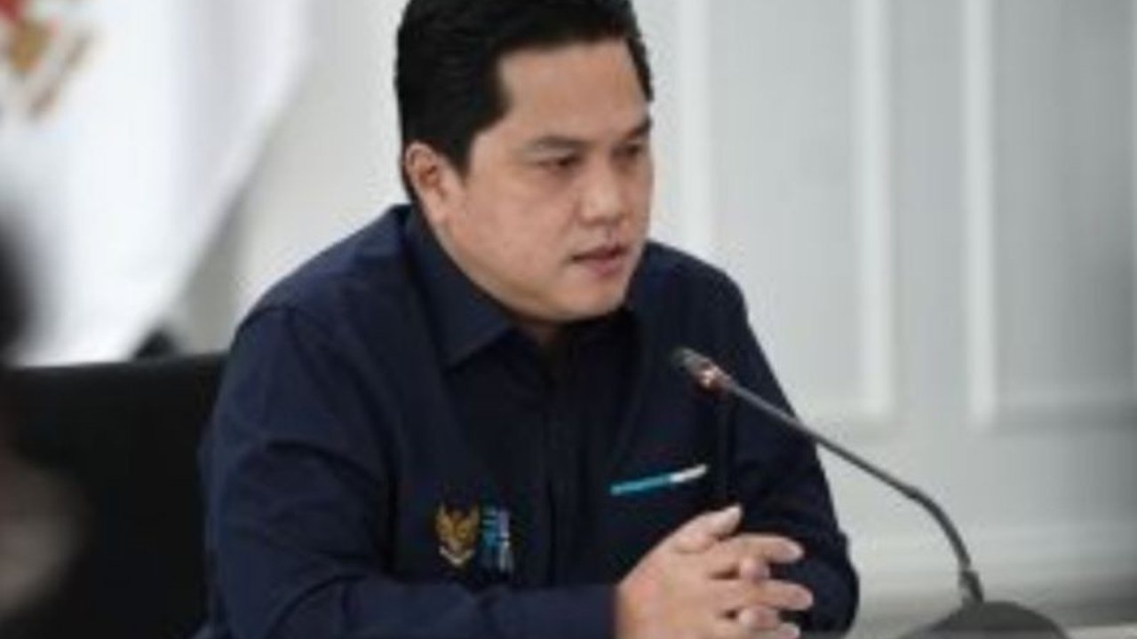 Menteri BUMN bahas diskon tiket pesawat Lebaran 2025, sementara OJK sebut 17 unit usaha syariah asuransi akan 'spin off' tahun ini;  ini juga panduan amankan tiket kereta api mudik.
