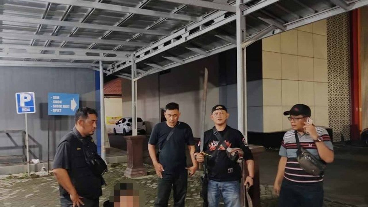Pelajar Bawa Senjata Tajam Diamankan Polisi, Hendak Tawuran di Kalianda