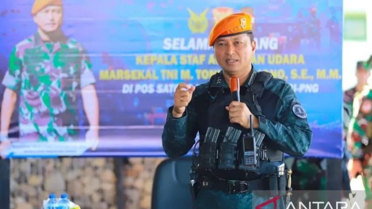 Kepala Staf TNI AU Marsekal TNI Mohamad Tonny Harjono menekankan pentingnya Kopasgat menjaga stabilitas keamanan dan melayani masyarakat secara humanis di Nduga, Papua, sembari memprioritaskan keselamatan prajurit.