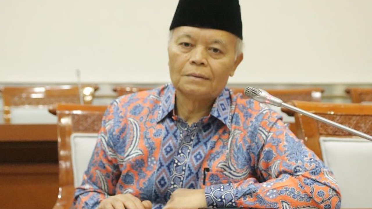 Wakil Ketua MPR Hidayat Nur Wahid mengajak masyarakat berpartisipasi aktif menyampaikan aspirasi terkait revisi UU Penyelenggaraan Ibadah Haji dan Umrah untuk menghasilkan regulasi yang lebih komprehensif dan berpihak pada jamaah.