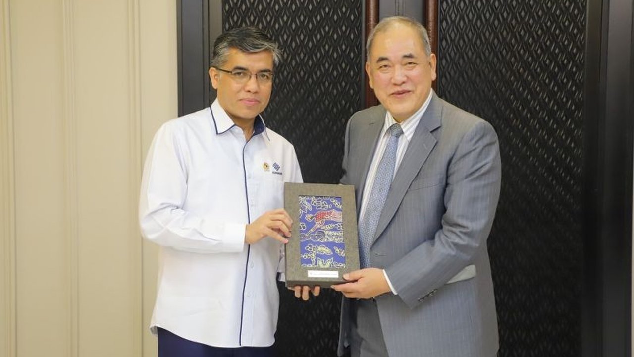 Kementerian Ketenagakerjaan (Kemnaker) dan International Manpower of Japan (IM Japan) berkolaborasi meningkatkan kualitas dan kuantitas program pemagangan ke Jepang, menargetkan 10.000 peserta Indonesia.