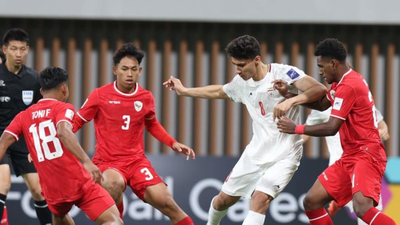 Indonesia U-20 Dihajar Iran di Piala Asia U-20 2025, Netizen: TC Kok Maennya Jelek? Coach IS Belajar Bahasa Belanda Dong