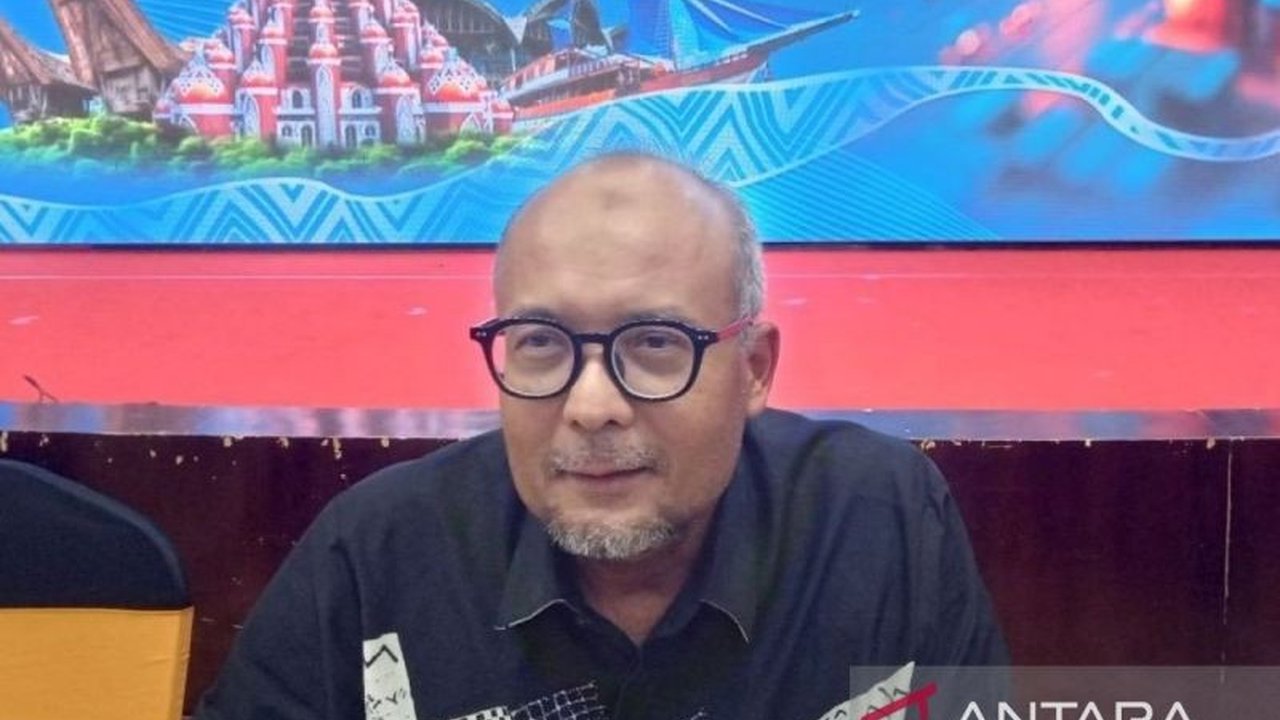 UMKM binaan Bank Indonesia Sulawesi Selatan mencatatkan penjualan fantastis mencapai Rp89 miliar pada tahun 2024, hasil dari program pembinaan yang holistik dan berkelanjutan.