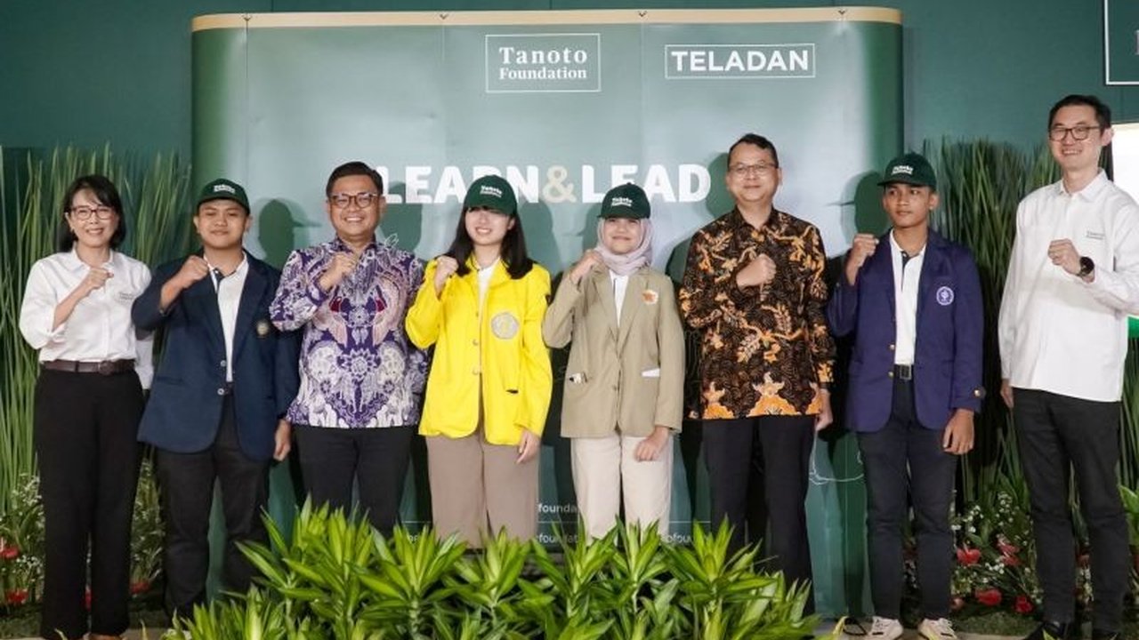 Tanoto Foundation meluncurkan beasiswa TELADAN untuk mahasiswa S1, fokus pada pengembangan kepemimpinan dan *soft skills* guna mencetak generasi emas Indonesia yang siap menghadapi tantangan global.