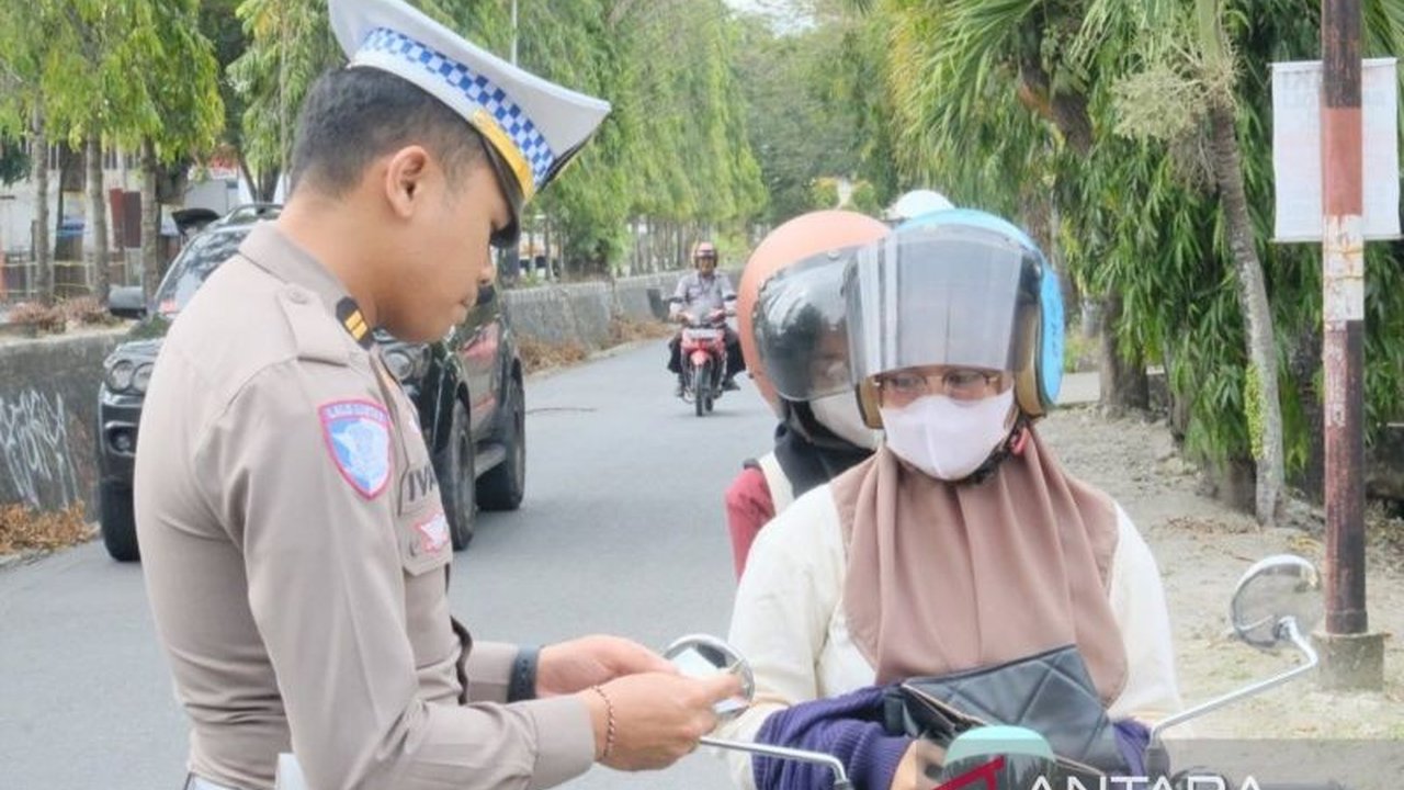 Operasi Keselamatan Otanaha 2025 di Gorontalo prioritaskan edukasi dan penertiban pelanggaran lalu lintas untuk meningkatkan kesadaran masyarakat serta keselamatan di jalan raya.