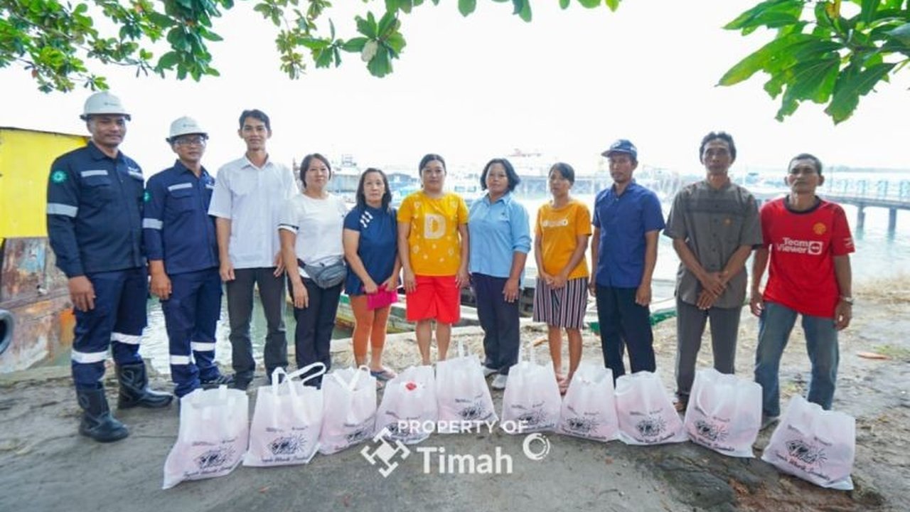 PT Timah Bantu Korban Banjir Desa Lumut, Bangka: Sembako dan Harapan Perbaikan Tanggul