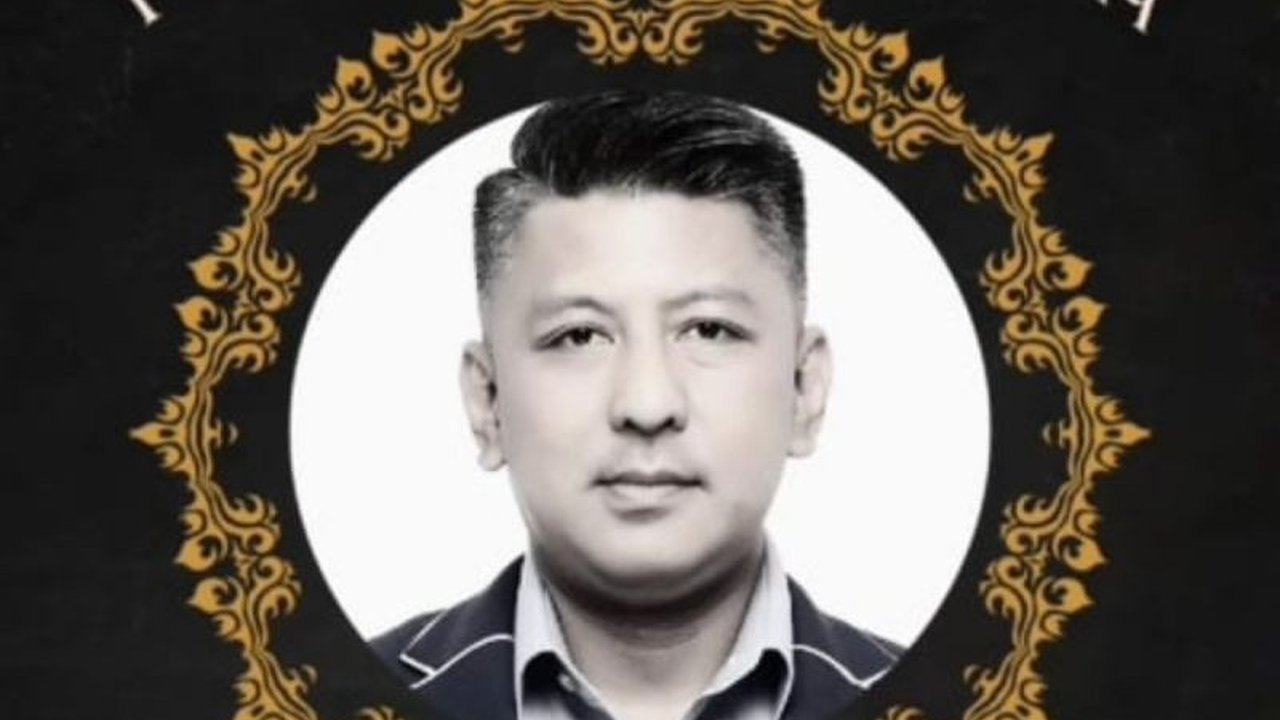 Gubernur Khofifah mengenang almarhum Renville Antonio, Bendahara Umum DPP Partai Demokrat, sebagai sosok penting yang memfasilitasi komunikasi dan kerja sama politik selama Pilkada Jawa Timur 2018,  sebelum meninggal dalam kecelakaan di Situbondo.