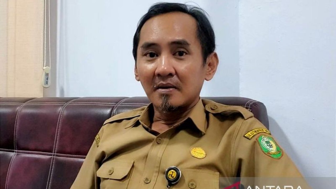 Pemangkasan anggaran Rp141 miliar di Kabupaten Kotawaringin Timur (Kotim) memaksa pemerintah daerah untuk merombak rencana pembangunan infrastruktur, termasuk proyek jalan dan irigasi.