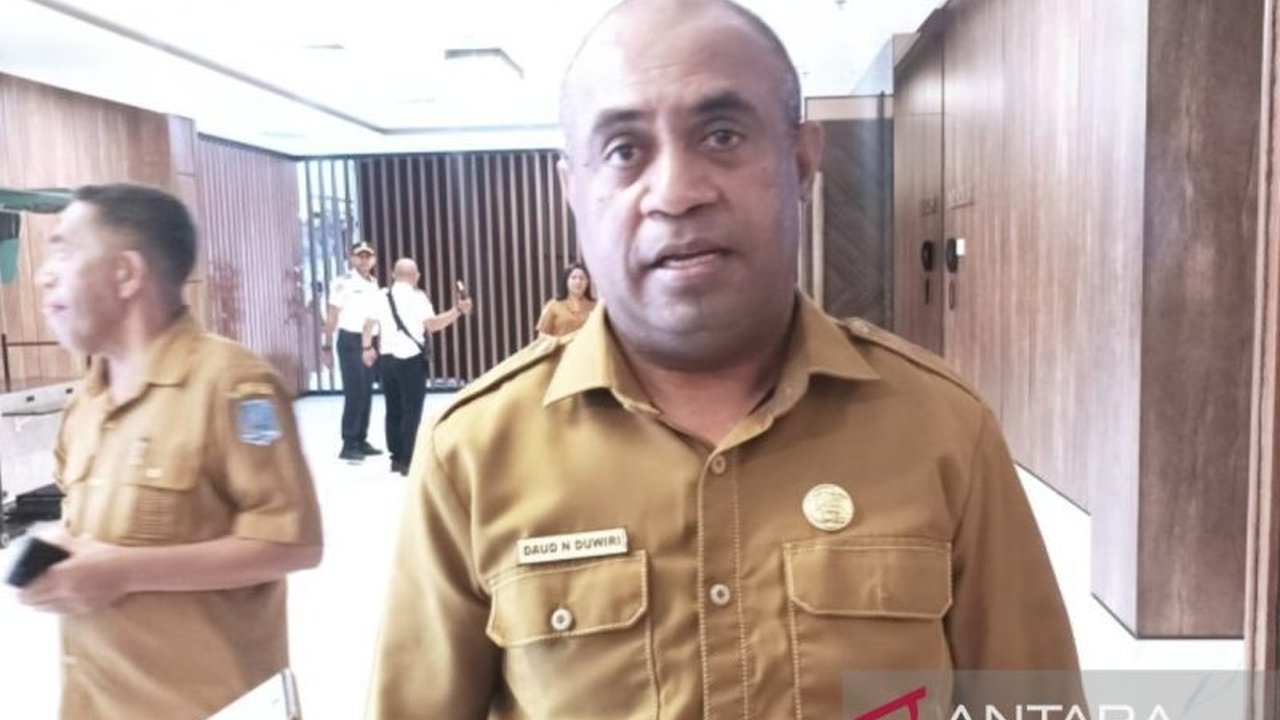 Dinas Kesehatan Biak Numfor gencar mensosialisasikan program Cek Kesehatan Gratis (CKG) ke 257 kampung dan 14 kelurahan, bertujuan meningkatkan kesadaran masyarakat akan pentingnya pemeriksaan kesehatan dan pencegahan penyakit.