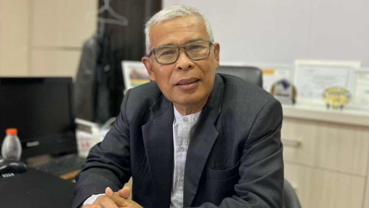 Menyikapi efisiensi anggaran, seorang ekonom dari Universitas Syiah Kuala mengusulkan agar Pemerintah Aceh memprioritaskan sektor pertanian dan perikanan dalam APBA 2025, alih-alih belanja birokrasi yang kurang produktif.