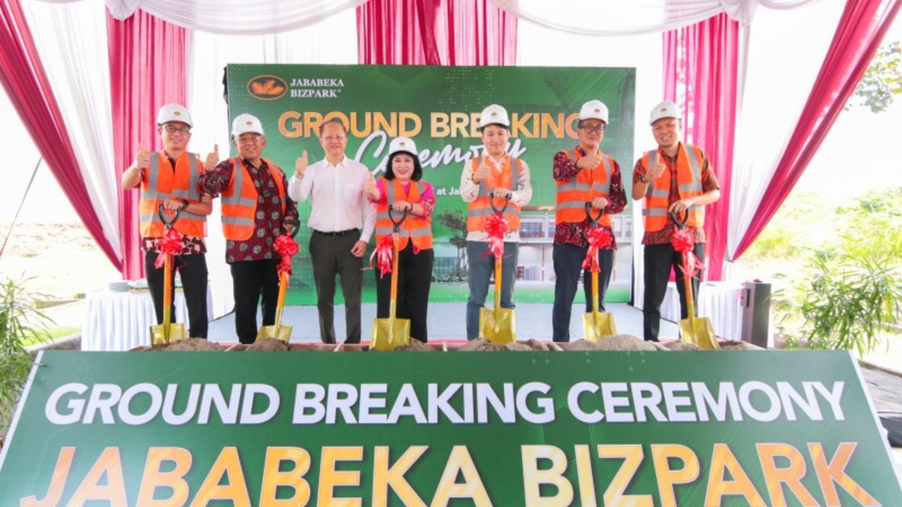 PT Jababeka Tbk (KIJA) resmi luncurkan bangunan komersil multiguna di Cikarang, menawarkan fleksibilitas bisnis dan kemudahan akses, ditargetkan selesai 2025.