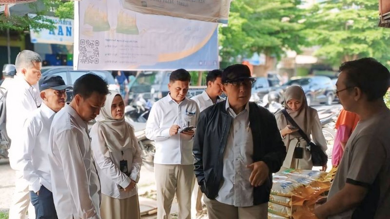 Penyaluran beras bantuan pangan dan Program SPHP di OKU Raya, Sumatera Selatan, ditunda Bulog hingga waktu tak ditentukan, berdampak pada 96.613 Keluarga Penerima Manfaat (KPM).