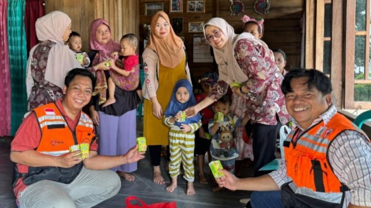 Puskesmas Gandus Palembang berkolaborasi dengan PT RMKE mengadakan pelayanan kesehatan gratis bagi 100 KK di DAS Musi, Kecamatan Gandus, meliputi pemeriksaan umum, pengobatan ringan, dan pemberian makanan tambahan.