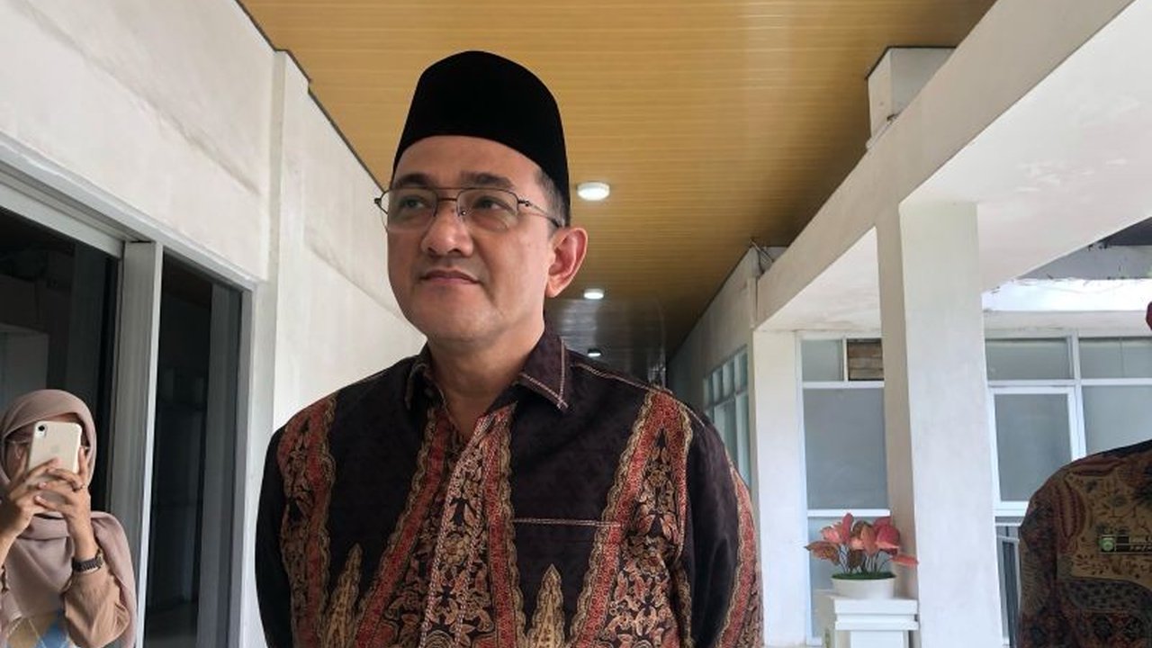 Pemerintah Provinsi Sumatera Selatan memastikan program mudik gratis Lebaran tetap berjalan meskipun ada kebijakan efisiensi anggaran dari pemerintah pusat, dengan fokus penghematan pada bidang administratif.