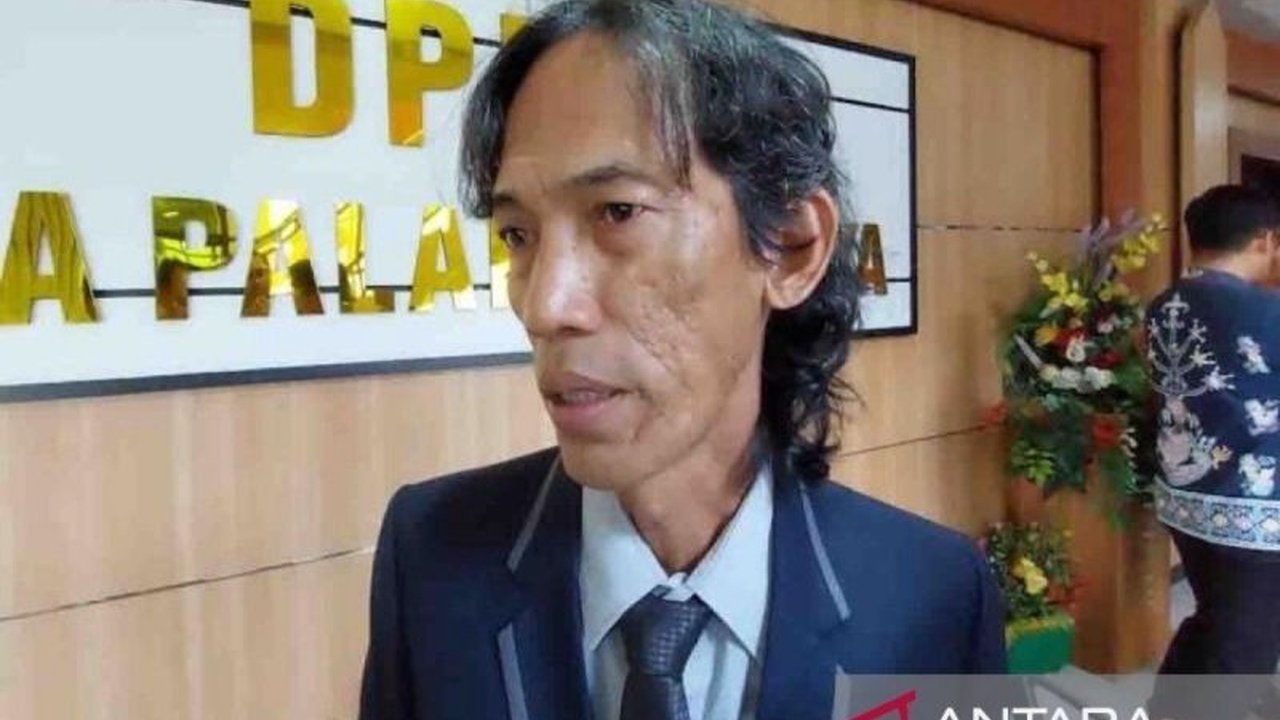 Anggota DPRD Palangka Raya, Tantawi Jauhari, meminta warga untuk mewaspadai juru parkir liar yang kerap mematok tarif parkir di atas ketentuan selama bulan Ramadhan di beberapa titik keramaian, terutama di Jalan Yos Sudarso.