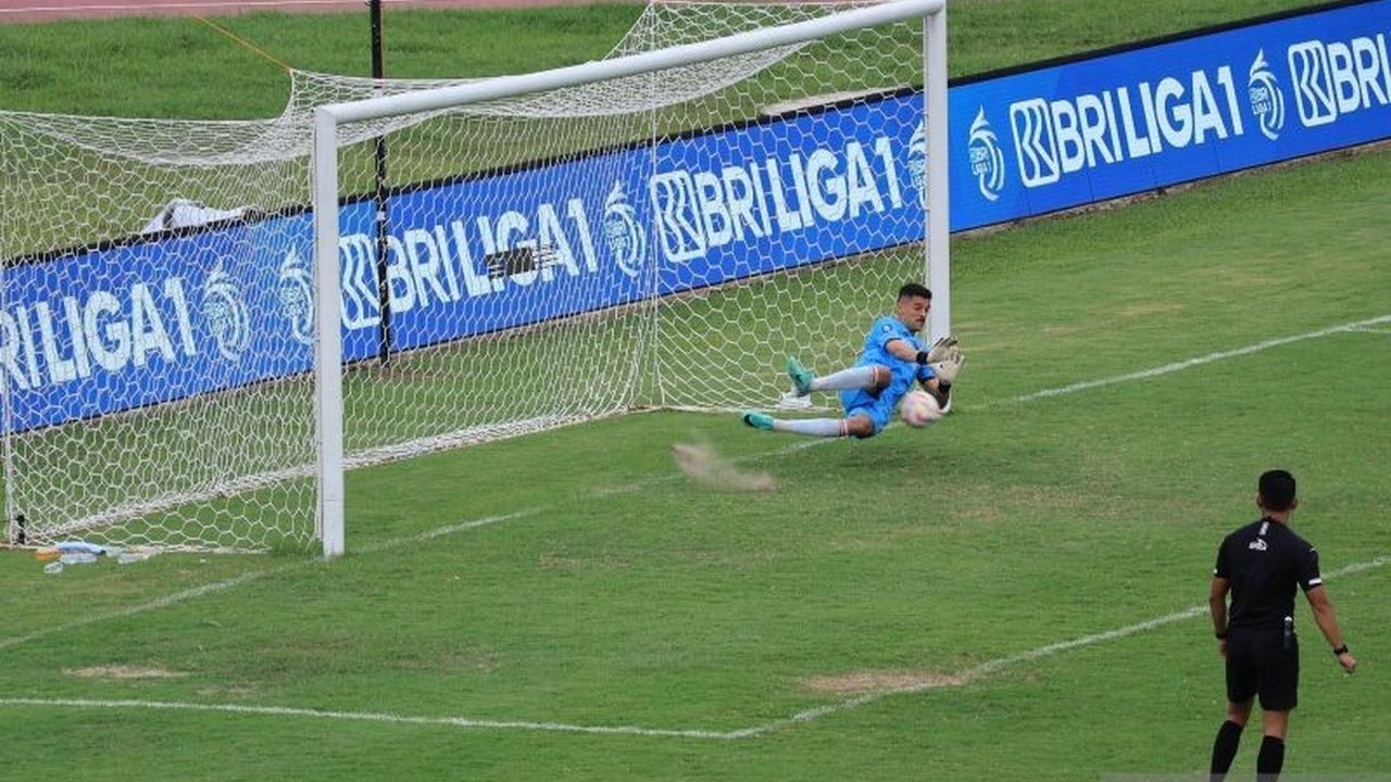 Semen Padang FC Unggul Atas Persita, Rosad Setiawan Jadi Pahlawan
